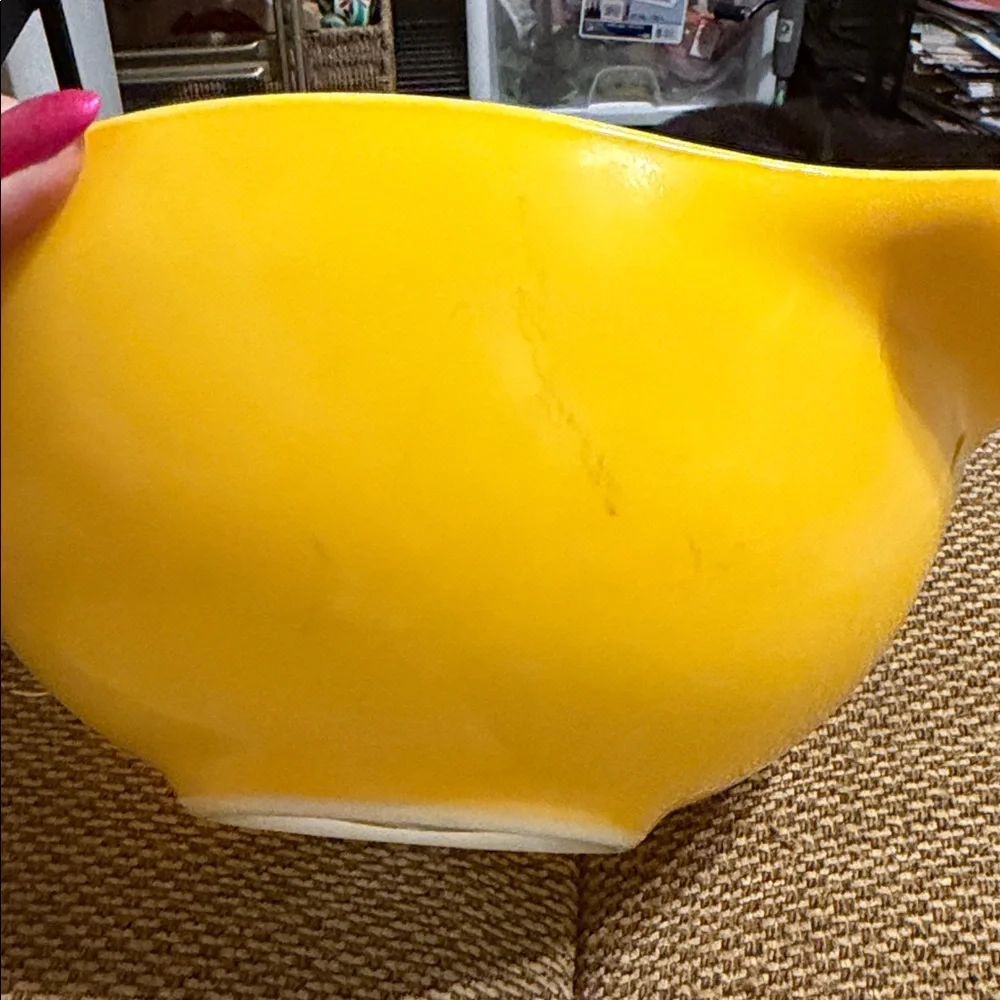 Vintage Pyrex nesting Yellow Mixing Bowl with White Interior - Home Kitchen